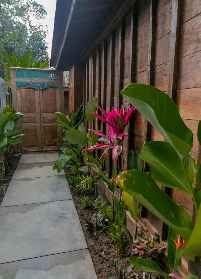 Benisari Batik Garden Cottage Ubud Kültér fotó